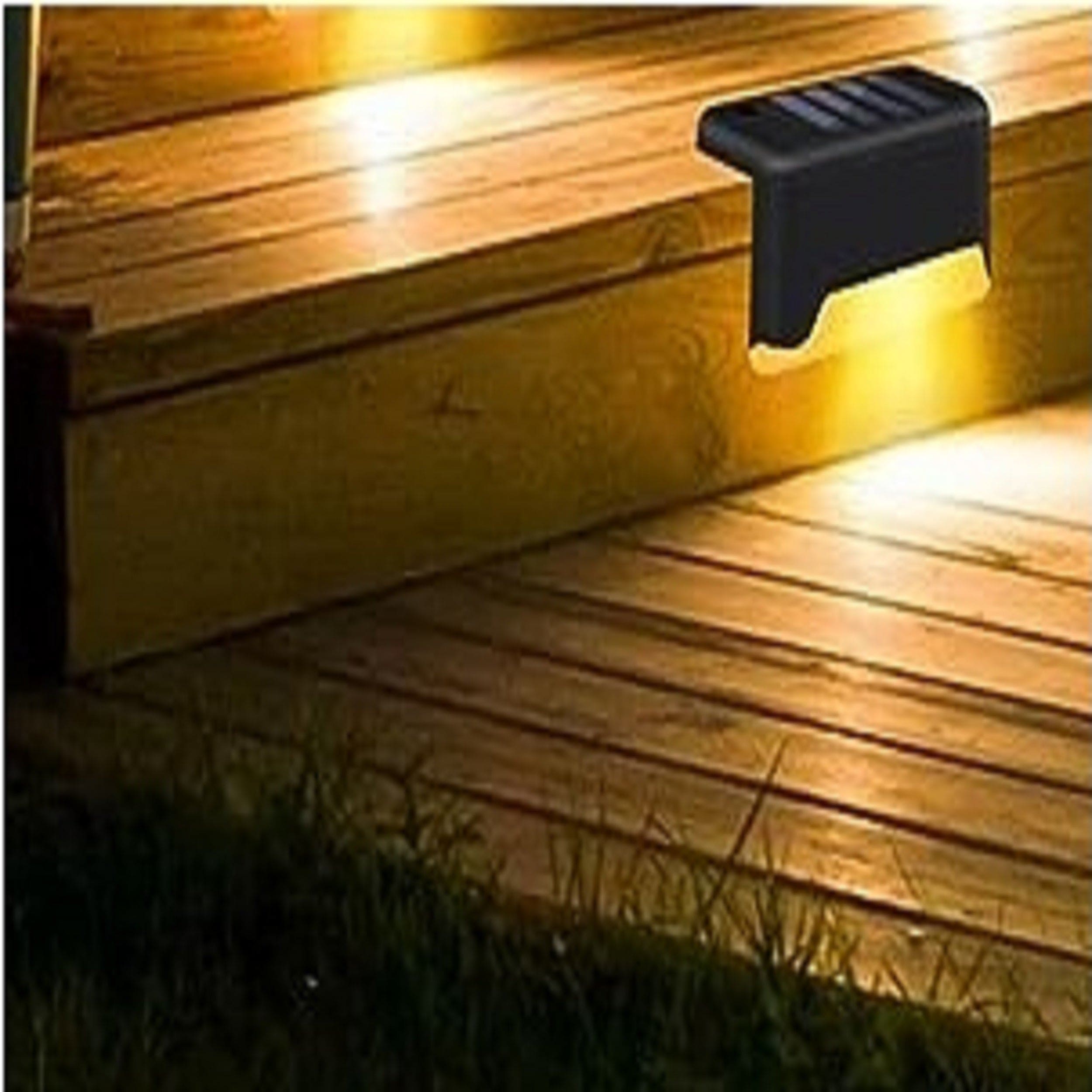 D'Mak Automatic Solar Step Wall Light for Outdoor Purposes